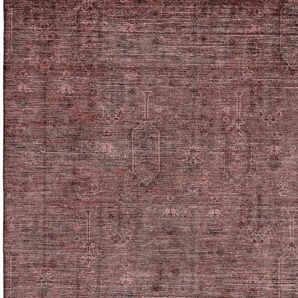 HomeRoots 8' X 10' Southwestern Area Rug in Rust & Gray - Durable, Washable, UV & Stain Resistant for Everyday Use 665431
