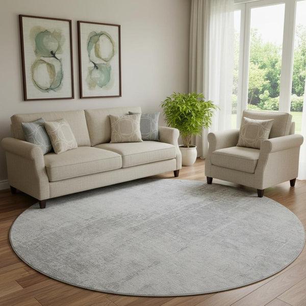 HomeRoots 8' Silver and Gray Abstract Washable Round Area Rug - Durable, UV-Protected, Modern Design for Homes 665660