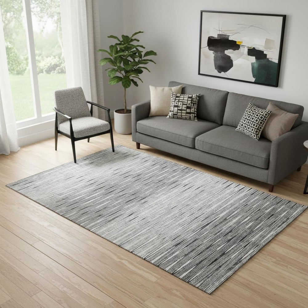 HomeRoots 5' X 8' Stylish Gray and Silver Abstract Area Rug – Washable, UV Protected, and Perfect for High-Traffic Homes! 665767