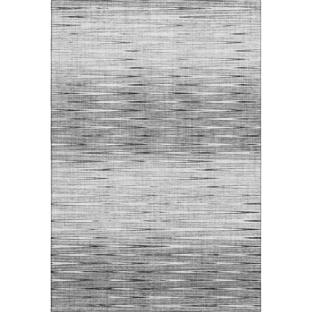 HomeRoots 5' X 8' Stylish Gray and Silver Abstract Area Rug – Washable, UV Protected, and Perfect for High-Traffic Homes! 665767