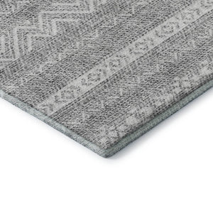 HomeRoots 5' X 8' Gray and Silver Southwestern Area Rug - Washable, Durable, UV-Protected for Stylish Spaces 665893