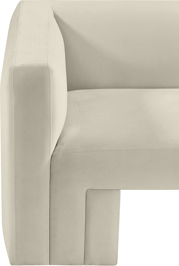 Henson Cream Velvet Loveseat 665Cream-L Meridian Furniture