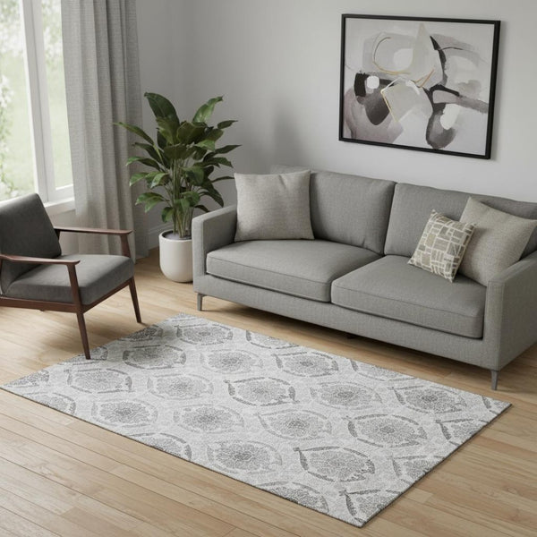 HomeRoots 5' X 8' Elegant Silver and Gray Medallion Area Rug - Washable, UV Protected, Pet-Friendly Design 666037
