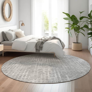 HomeRoots 8' Gray and Silver Abstract Geometric Round Rug – Washable, UV Protected, Perfect for Modern Spaces! 666689
