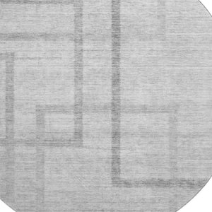 HomeRoots 8' Gray and Silver Geometric Washable Round Rug - Durable, Stylish, UV-Protected for High-Traffic Areas 666750
