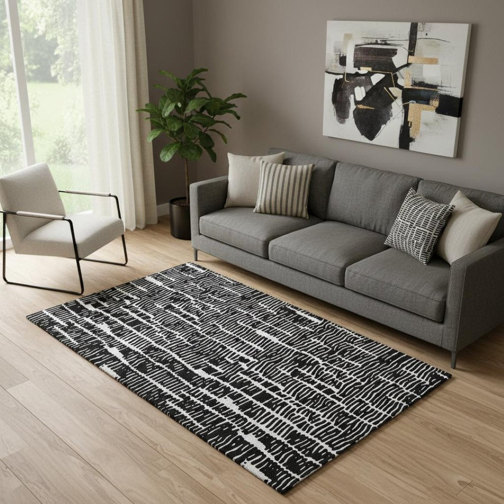 HomeRoots 5' X 8' Black and Ivory Vermicular Area Rug – Washable, UV Protected, Stylish & Stain Resistant Design 666838