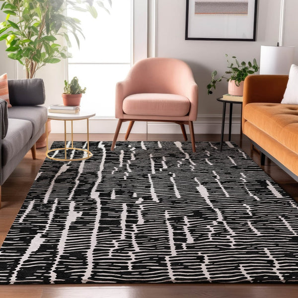 HomeRoots 5' X 8' Black and Ivory Vermicular Area Rug – Washable, UV Protected, Stylish & Stain Resistant Design 666838