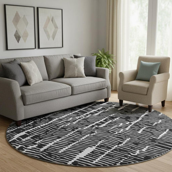 HomeRoots 8' Black And Ivory Vermicular Washable Round Rug – UV Protected, Stain Resistant, Stylish & Durable! 666839