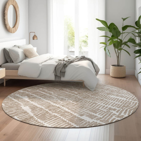 HomeRoots 8' Brown and Ivory Vermicular Round Rug - Washable, Durable, UV-Protected for Cozy Living Spaces 666851