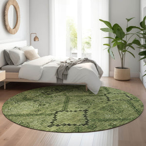 HomeRoots 8' Olive Green and Gray Floral Round Rug - Washable, UV-Protected, Stain Resistant, Durable Design! 667249