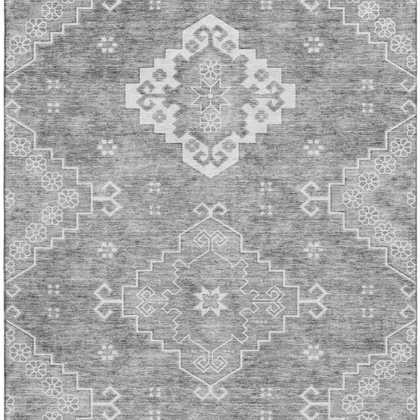 HomeRoots 5' X 8' Gray And Ivory Medallion Area Rug - Washable, UV-Protected, Durable, Kid & Pet Friendly 667410