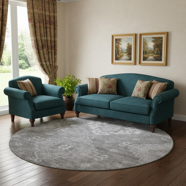 HomeRoots 8' Gray And Ivory Medallion Round Rug - Washable, UV Protected, Stain Resistant for Stylish Durability 667411
