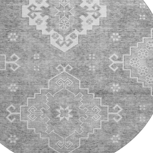 HomeRoots 8' Gray And Ivory Medallion Round Rug - Washable, UV Protected, Stain Resistant for Stylish Durability 667411
