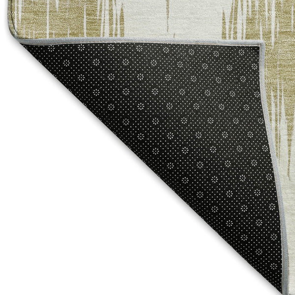 HomeRoots 8' Gold And Ivory Ikat Round Rug - Durable, Washable, UV-Protected Elegance for Modern Spaces 667476