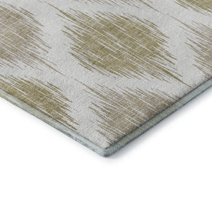 HomeRoots 8' Gold And Ivory Ikat Round Rug - Durable, Washable, UV-Protected Elegance for Modern Spaces 667476