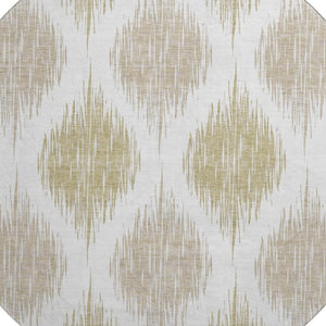 HomeRoots 8' Gold And Ivory Ikat Round Rug - Durable, Washable, UV-Protected Elegance for Modern Spaces 667476