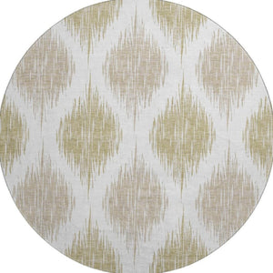 HomeRoots 8' Gold And Ivory Ikat Round Rug - Durable, Washable, UV-Protected Elegance for Modern Spaces 667476