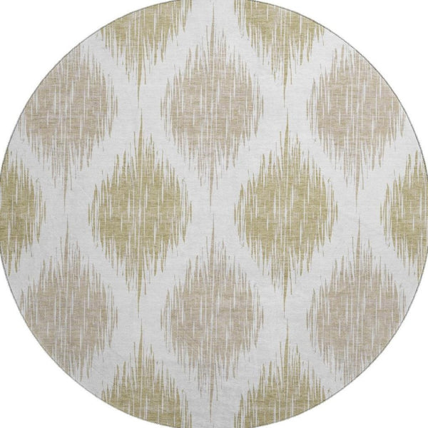 HomeRoots 8' Gold And Ivory Ikat Round Rug - Durable, Washable, UV-Protected Elegance for Modern Spaces 667476