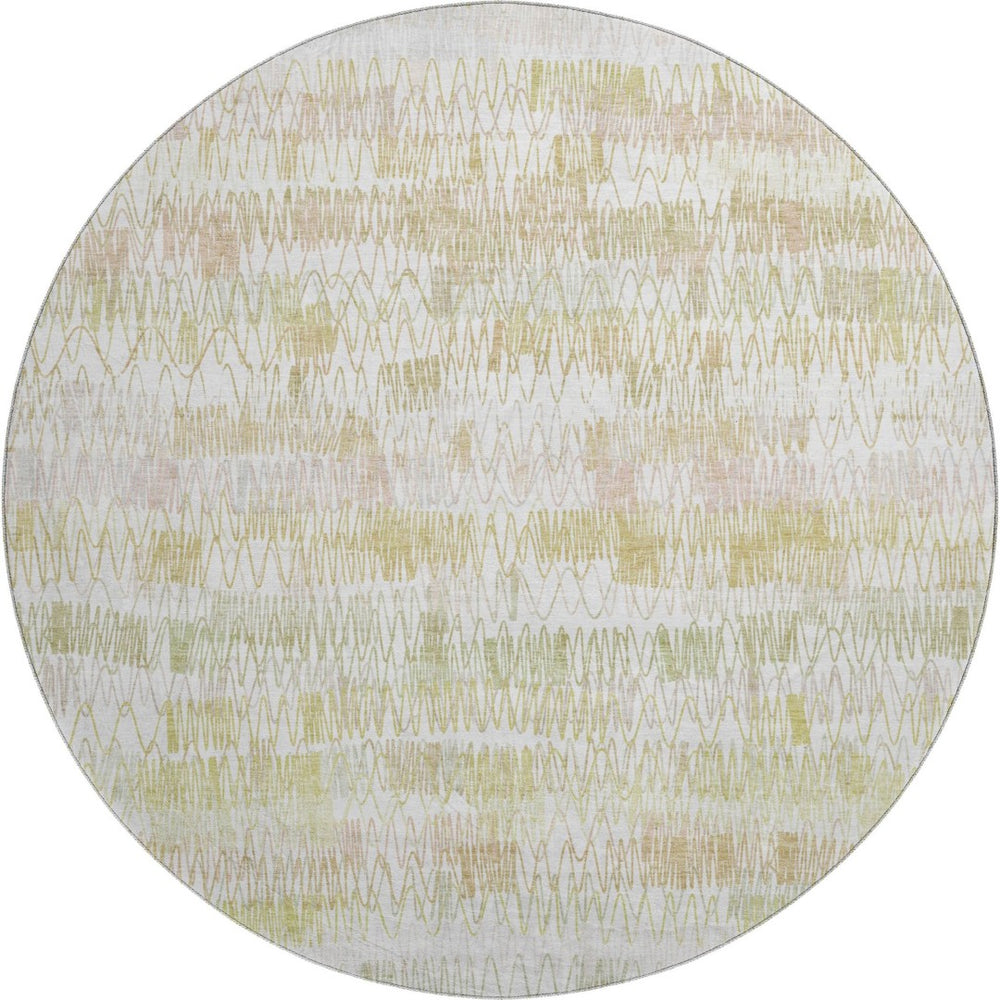 HomeRoots 8' Gold And Ivory Striped Washable Round Rug – UV Resistant, Durable, Stylish for Any Space! 667560