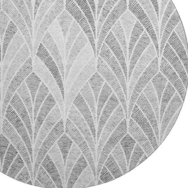 HomeRoots 8' Gray and Ivory Geometric Washable Round Rug - Stylish, Durable, and UV-Protected for Every Home 667596