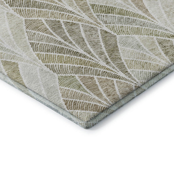 HomeRoots 8' Khaki Beige & Ivory Geometric Round Rug – Washable, UV Protected, Perfect for Family Spaces! 667608