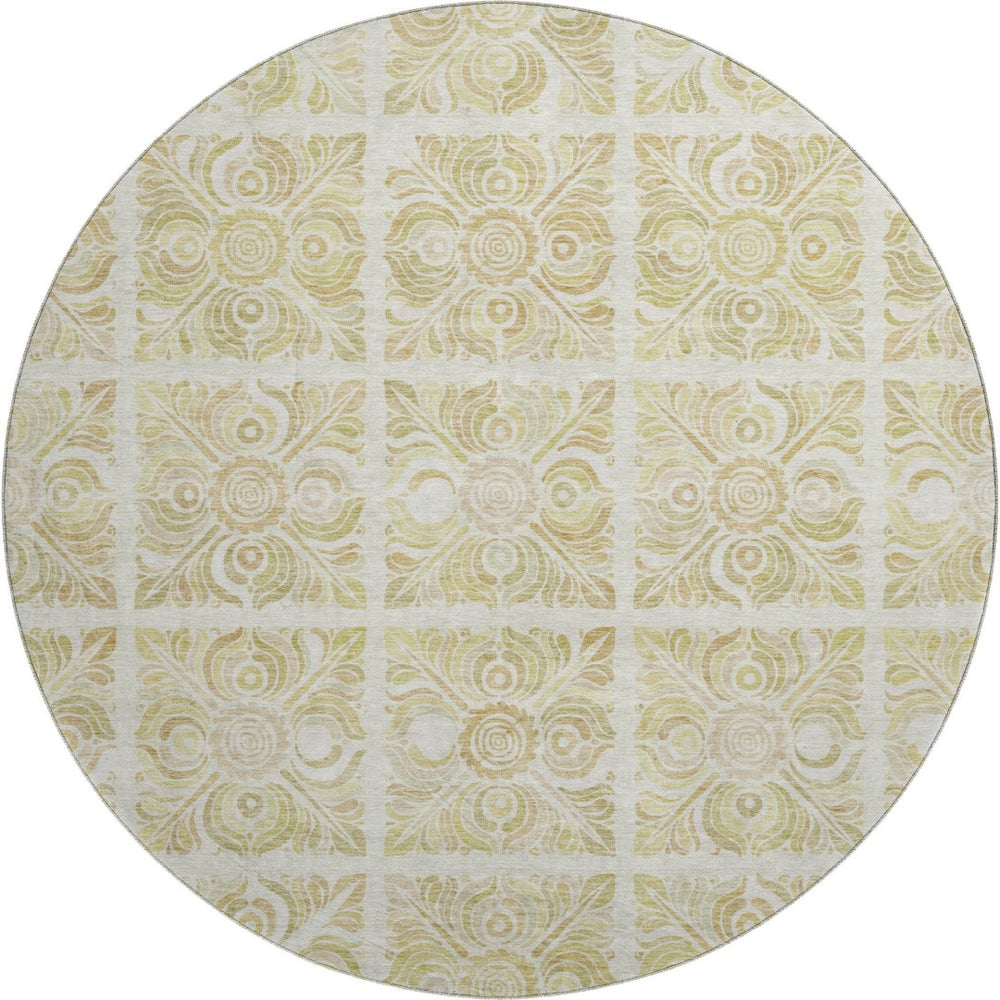 HomeRoots 8' Beige And Tan Medallion Round Rug - Washable, UV Protected, Stain Resistant for Busy Homes 667762