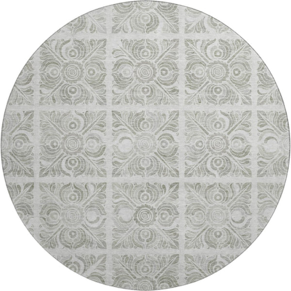 HomeRoots 8' Taupe and Beige Medallion Round Rug - Washable, UV Protected, Stain Resistant for Easy Care 667798