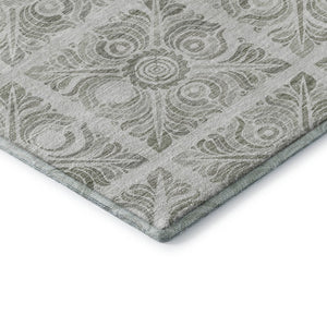 HomeRoots 8' Taupe and Beige Medallion Round Rug - Washable, UV Protected, Stain Resistant for Easy Care 667798