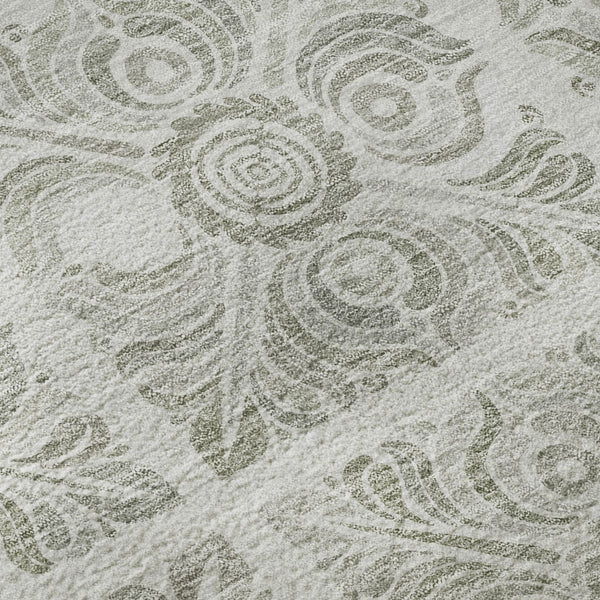 HomeRoots 8' Taupe and Beige Medallion Round Rug - Washable, UV Protected, Stain Resistant for Easy Care 667798
