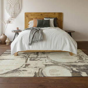 HomeRoots 5' X 8' Stylish Ivory Taupe & Beige Geometric Area Rug - Washable, UV Protected, Pet Friendly! 667833