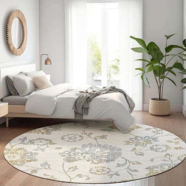 HomeRoots 8' Ivory Gray & Gold Floral Round Rug - Washable, UV Protected, Stain Resistant for Elegant Home Decor 667918