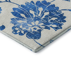 HomeRoots 8' Washable Round Rug with White and Blue Floral Design - UV Protected, Stain Resistant, Durable! 667954