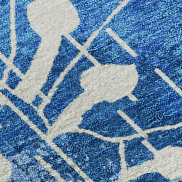 HomeRoots 8' X 10' Stylish White and Blue Floral Area Rug - Washable, UV-Resistant, Durable for High Traffic Areas 667955