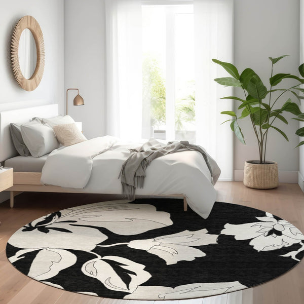HomeRoots 8' Black and Ivory Floral Washable Round Rug – Durable, UV Protected, Perfect for Busy Homes & Décor 667966