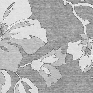 HomeRoots 5' Gray and Silver Floral Washable Area Rug - UV Protected, Durable, Easy-Care for High-Traffic Spaces 667977