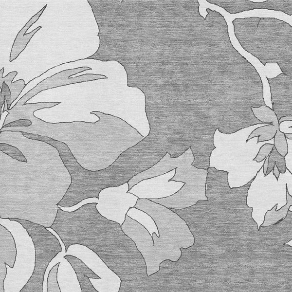 HomeRoots 5' Gray and Silver Floral Washable Area Rug - UV Protected, Durable, Easy-Care for High-Traffic Spaces 667977