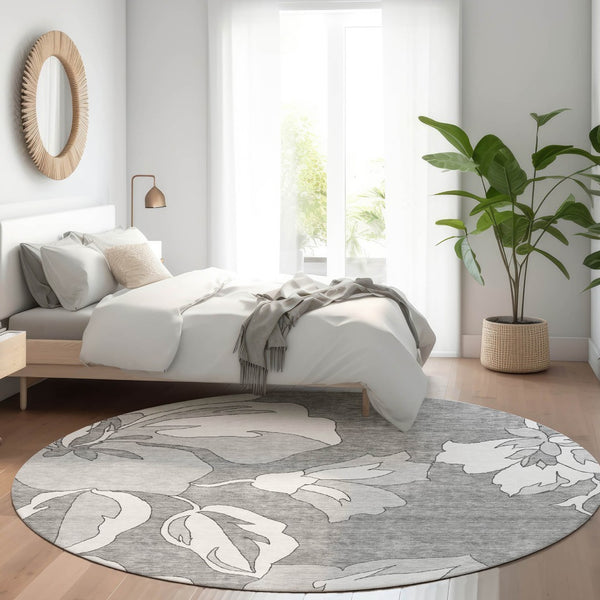 HomeRoots 8' Gray and Silver Floral Round Rug - Washable, UV-Resistant, Perfect for Living Rooms & More! 667978