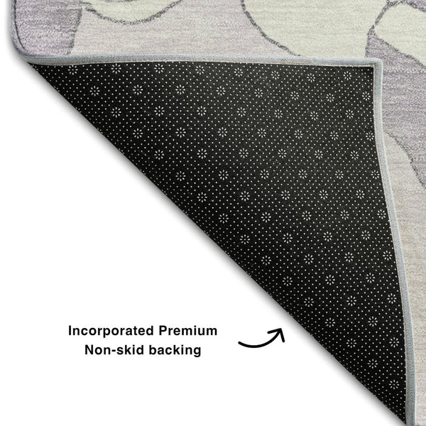 HomeRoots 5' X 8' Stylish Lavender Floral Area Rug - Washable, UV Protected, Durable for Homes with Kids & Pets 667989