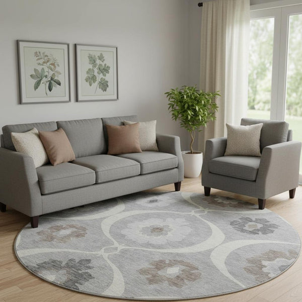 HomeRoots 8' Washable Gray and Ivory Medallion Round Rug - Durable, UV Protected, Perfect for Family Spaces! 668050