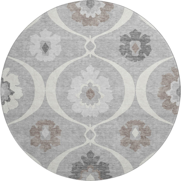 HomeRoots 8' Washable Gray and Ivory Medallion Round Rug - Durable, UV Protected, Perfect for Family Spaces! 668050