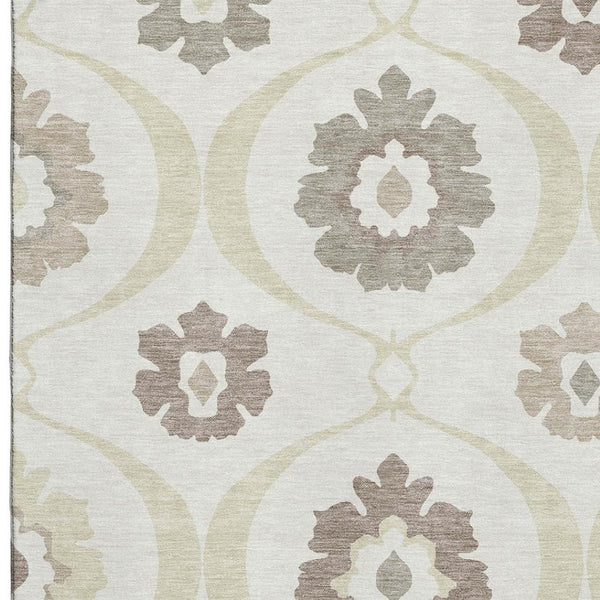 HomeRoots 5' X 8' Timeless Ivory and Beige Medallion Washable Area Rug - Durable, UV Protected, Easy Care! 668055