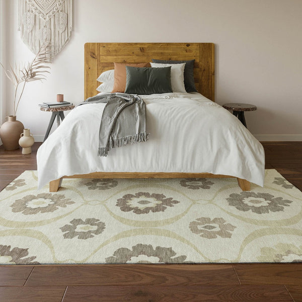 HomeRoots 5' X 8' Timeless Ivory and Beige Medallion Washable Area Rug - Durable, UV Protected, Easy Care! 668055