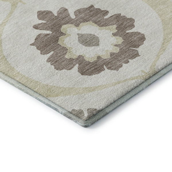 HomeRoots 8' Ivory and Beige Medallion Round Rug - Washable, Stain Resistant, UV Protected for High-Traffic Areas 668056