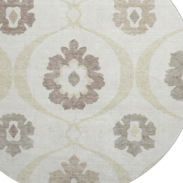 HomeRoots 8' Ivory and Beige Medallion Round Rug - Washable, Stain Resistant, UV Protected for High-Traffic Areas 668056