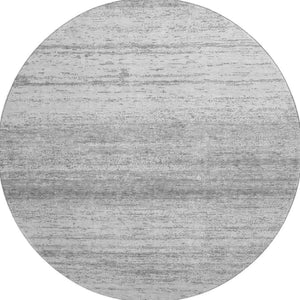 HomeRoots 8' Gray and Silver Striped Washable Round Rug - UV Resistant, Soft, Durable, Perfect for Any Space! 668122