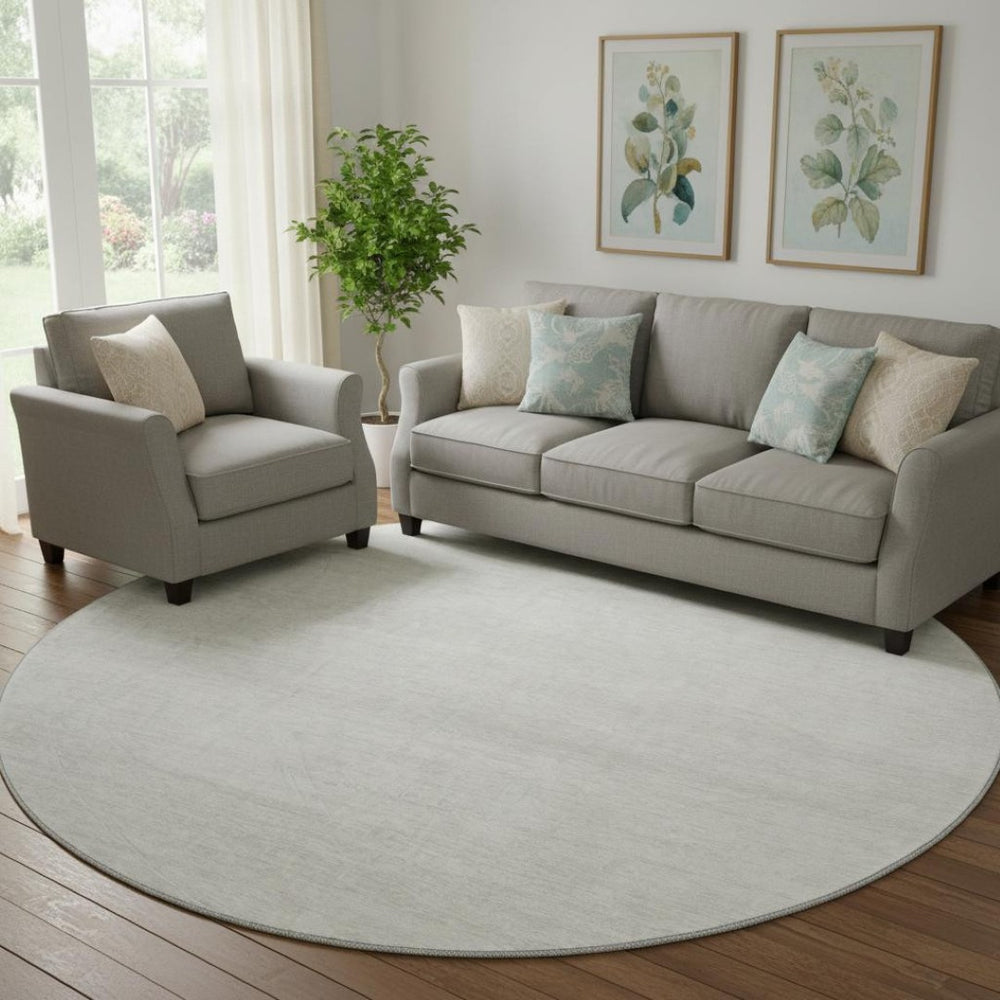 HomeRoots 8' Ivory and Beige Striped Washable Round Rug – Durable, UV Protected, Perfect for High-Traffic Areas! 668128