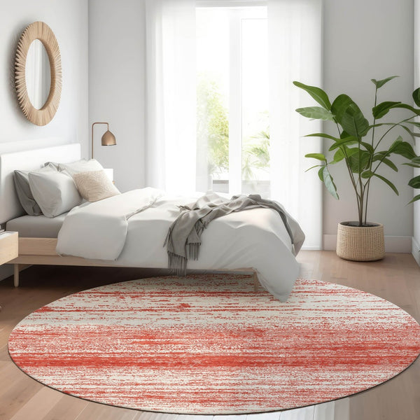 HomeRoots 8' Red And Ivory Striped Round Rug – Washable, Stain Resistant, UV Protected for Active Homes 668178
