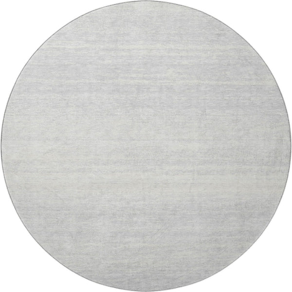 HomeRoots 8' Silver and Gray Striped Washable Round Rug - UV Protected, Durable, Pet & Kid Friendly Design! 668184