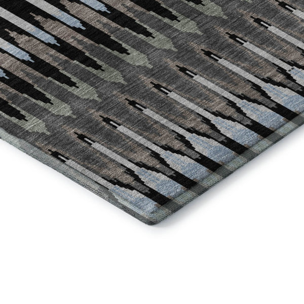 HomeRoots 8' Southwestern Round Rug in Black, Gray & Blue - Washable, UV-Protected, Durable for High-Traffic Areas 668214