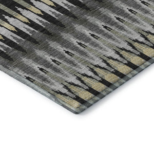 HomeRoots 8' Southwestern Round Rug - Charcoal Beige & Gray, Washable, UV-Protected, Durable for High-Traffic Homes 668226